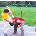 Foto_84.jpg Kiu Sao sparring with sihing Maurik Ros (park in Fatshan (foshan) China - 2006