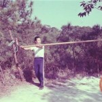 GM Cheng Kwong practising the Wing Tjun weapons during his junger years - Hong Kong